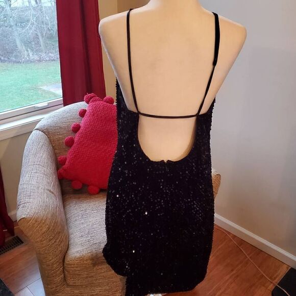 Express. Black, Velvet, Sequin, Open Back, Mini Dress. Size Large - Picture 12 of 15